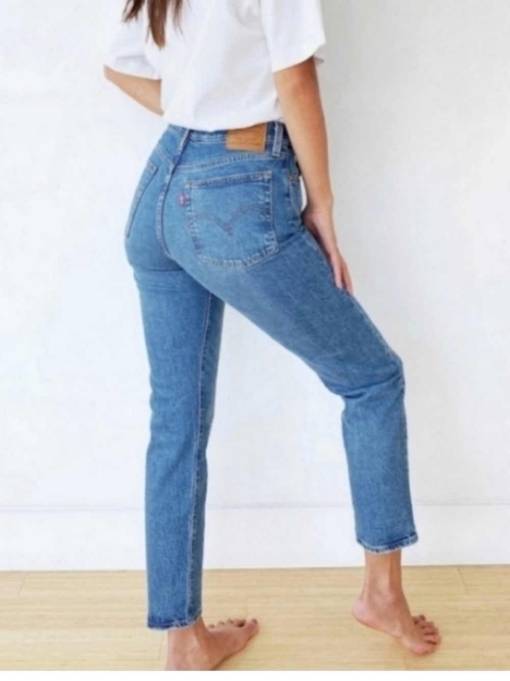 Levis Wedgie Jeans Button High Waisted Rise Denim Womens Size 25 Raw Hem Cotton